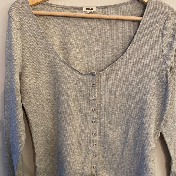 Long sleeve top - Picture 2 of 3